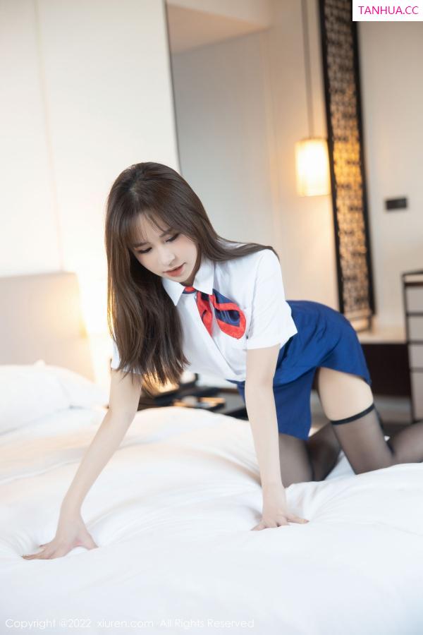 icy猪  [XiuRen]高清写真图 2022.12.08 No.5967 icy猪 黑丝美腿第8张图片